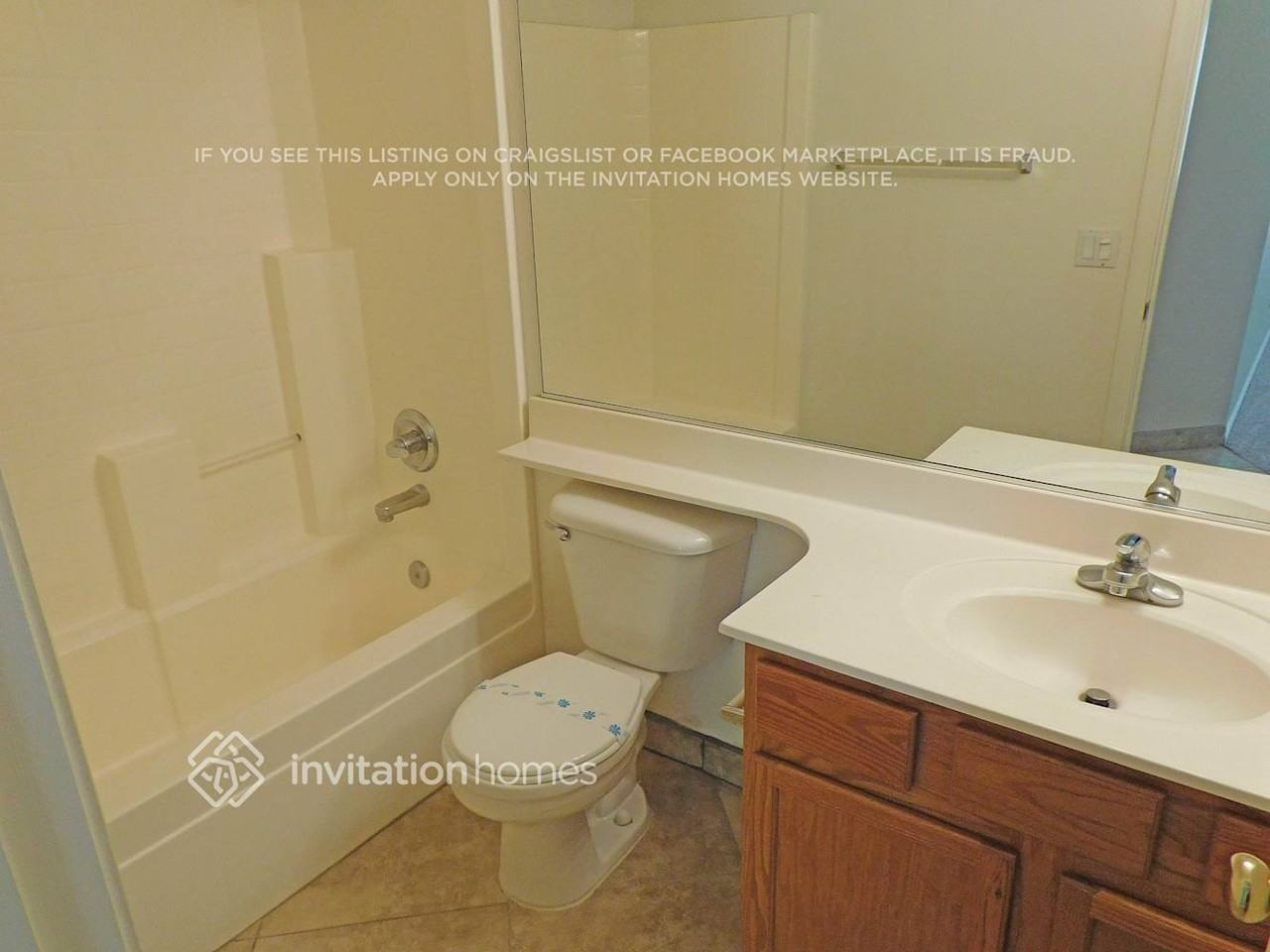 14703 N 148th Ave - Photo 7 of 11