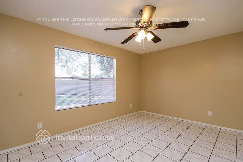 1014 E Marco Polo Rd - Photo 4 of 18