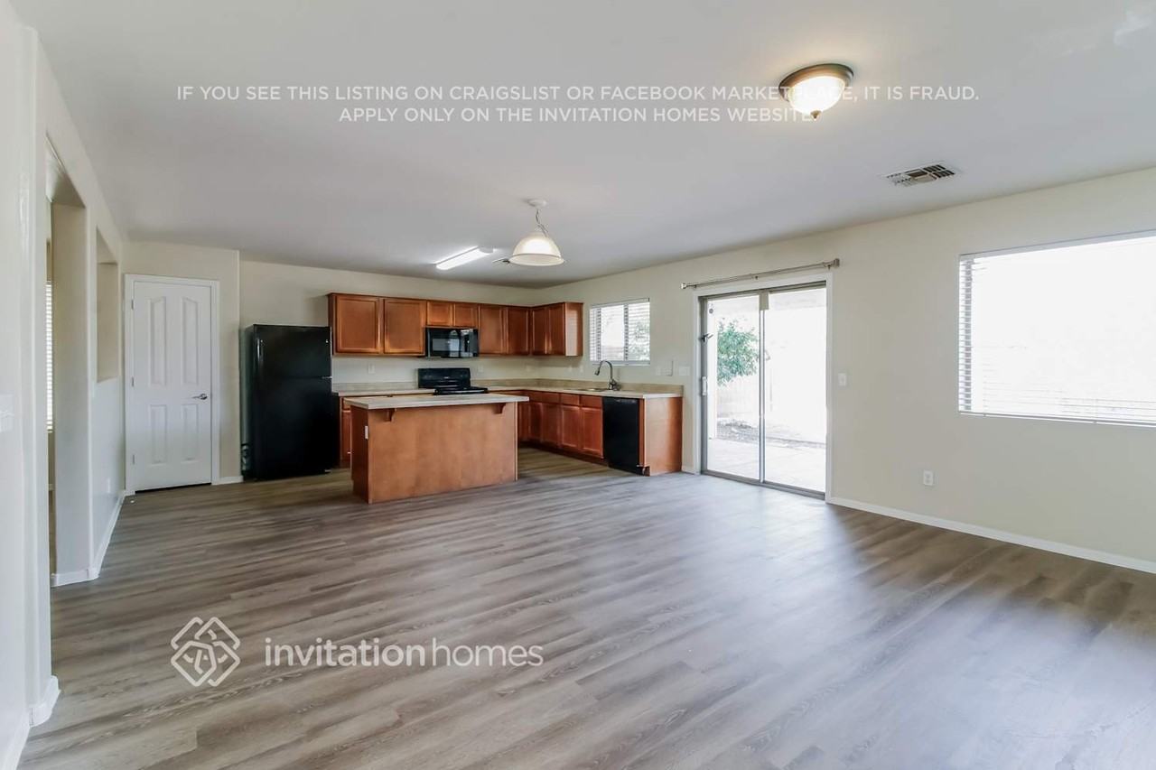 45138 W Miramar Rd - Photo 5 of 18