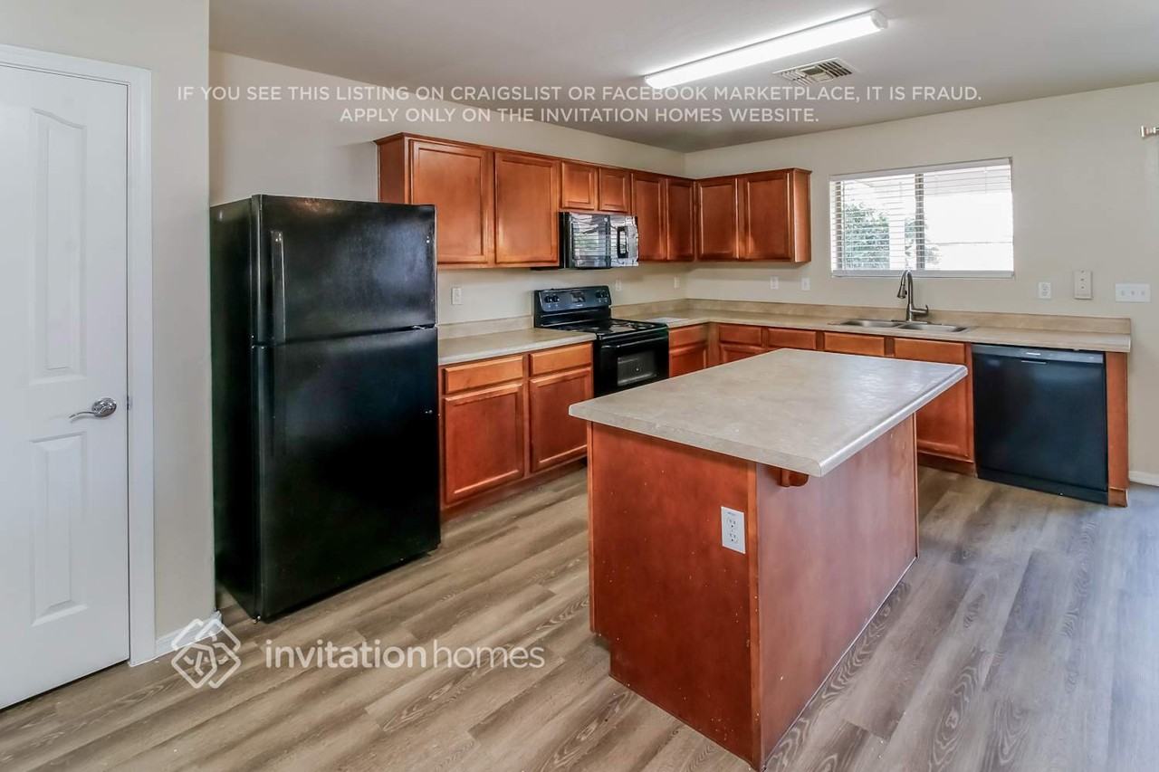 45138 W Miramar Rd - Photo 6 of 18