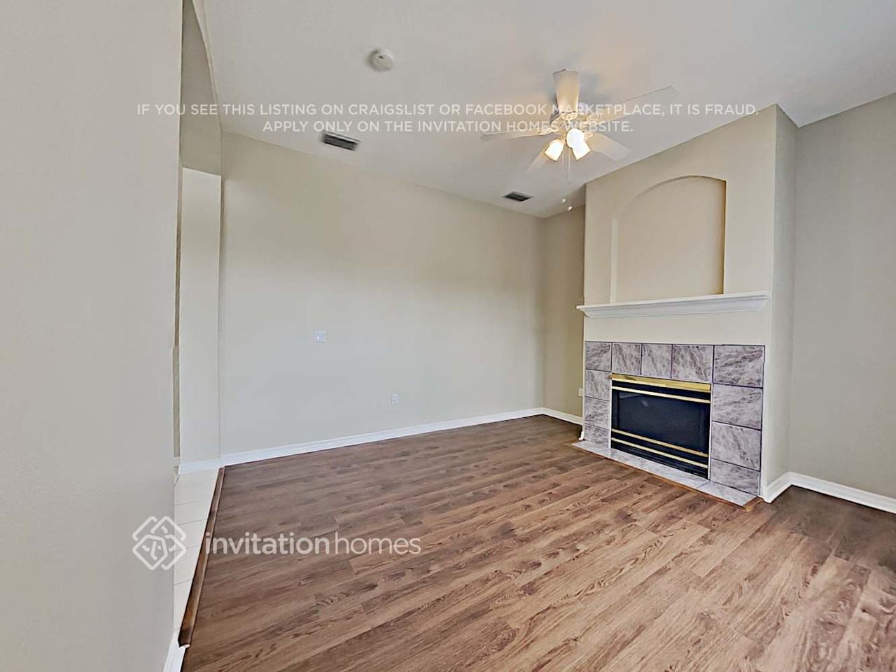 10401 Canary Isle Dr - Photo 4 of 17