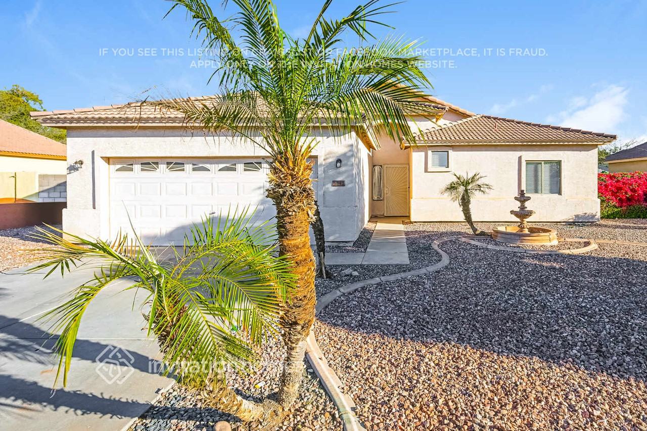 6342 W Cambridge Ave