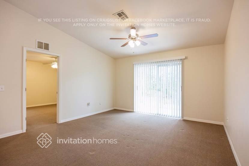 2422 Joe Ave S - Photo 2 of 23