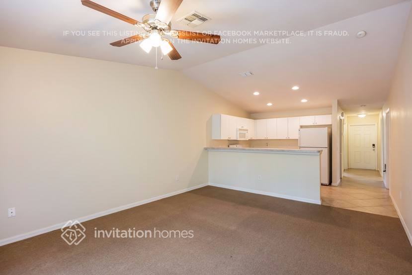 2422 Joe Ave S - Photo 5 of 23