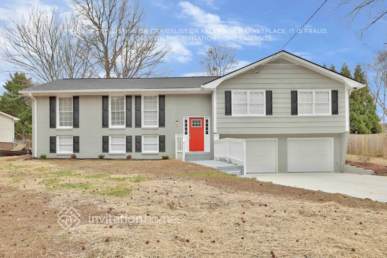 2082 Cezar Dr Nw - Photo 3 of 24