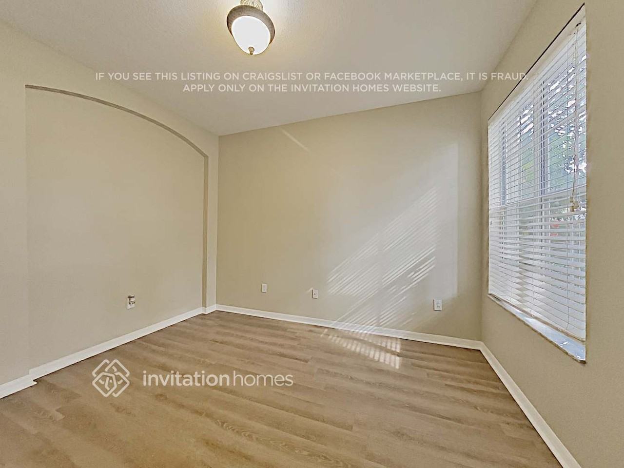 8211 Crescent Moon Dr - Photo 3 of 26