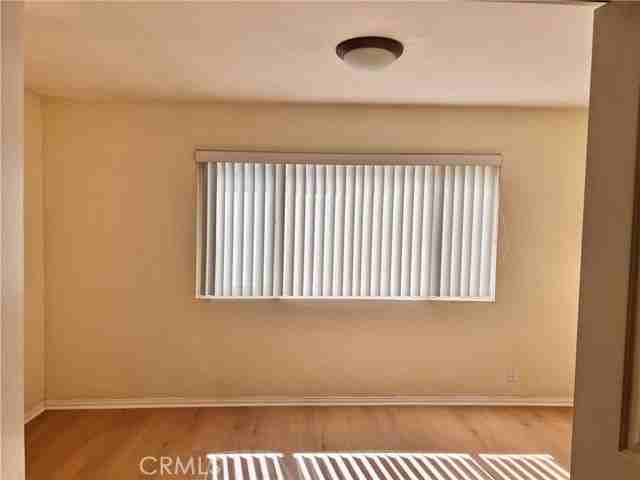 10961 Key West Ave - Photo 3 of 8