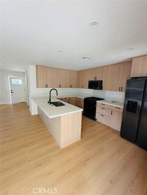 10560 Debra Ave - Photo 4 of 8