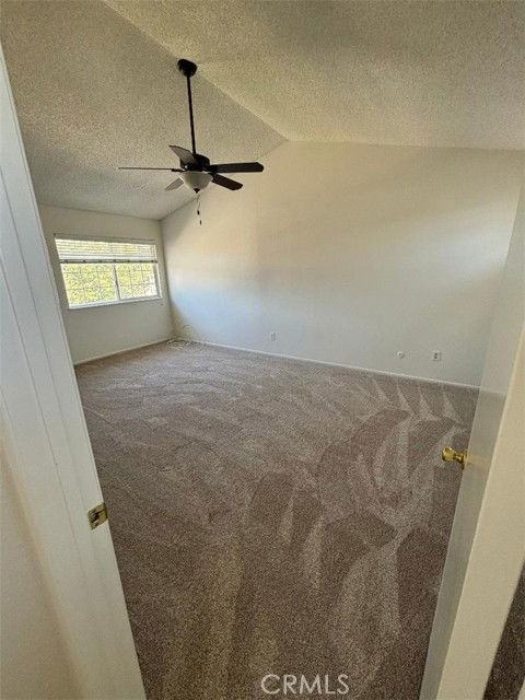 21730 Merridy St - Photo 4 of 8