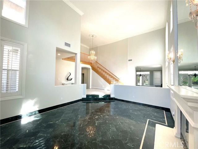 7248 Whitehall Ln - Photo 7 of 8