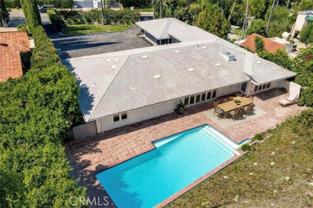 4450 Hayvenhurst Ave - Photo 1 of 1