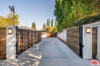 5202 Topeka Dr - Photo 2 of 8