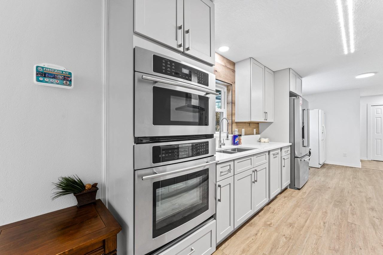 Dawson Ave - Photo 5 of 31