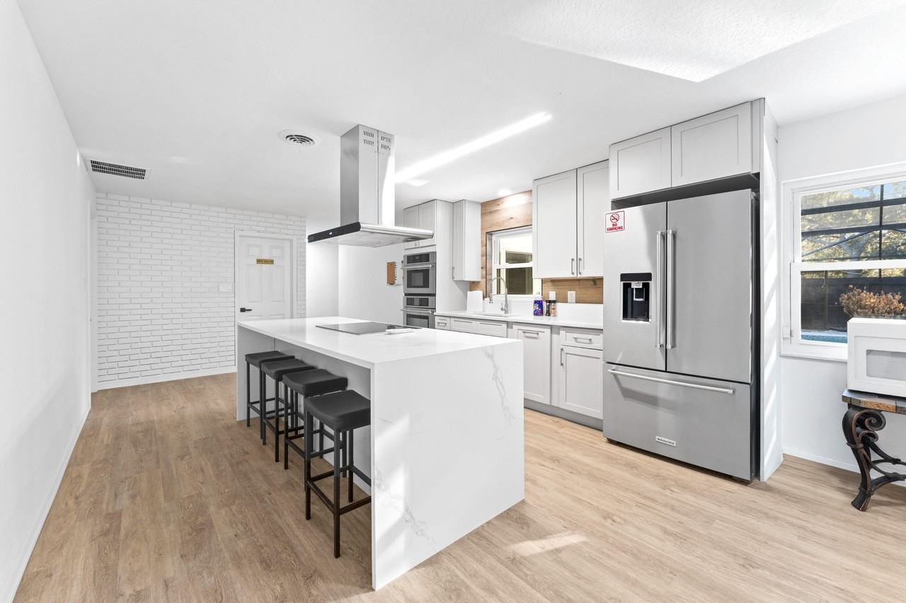 Dawson Ave - Photo 7 of 31