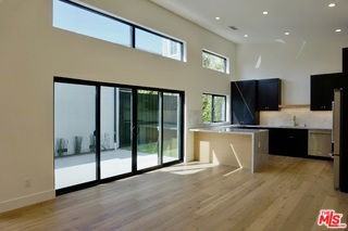 2668 Greenfield Ave - Photo 2 of 8