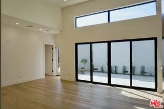 2668 Greenfield Ave - Photo 3 of 8