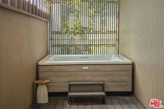 8895 Appian Way - Photo 5 of 8