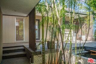 8895 Appian Way - Photo 6 of 8