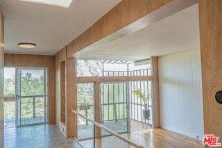 8895 Appian Way - Photo 7 of 8