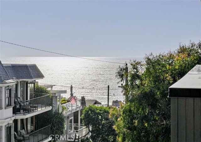 405 26th St - Photo 7 of 8