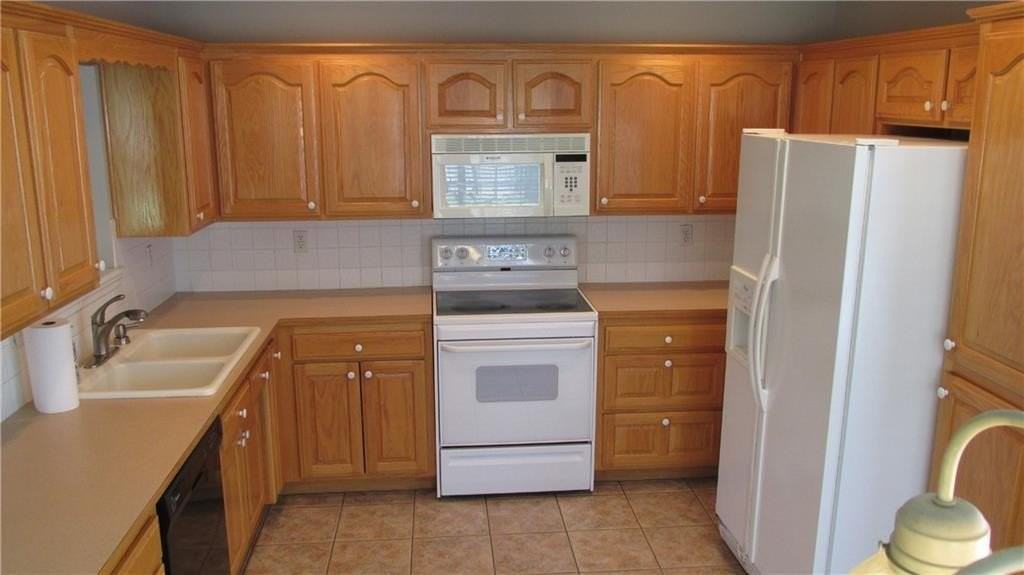 1902 Sw Spruce Rd - Photo 6 of 30