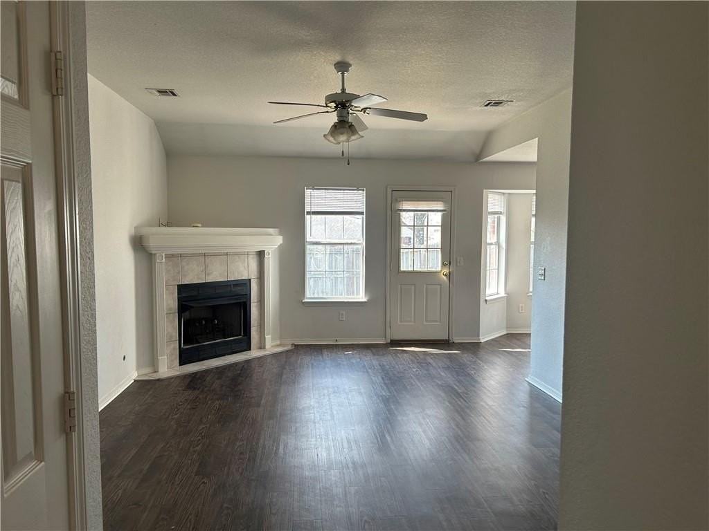 1239 S China Berry Ln - Photo 3 of 15