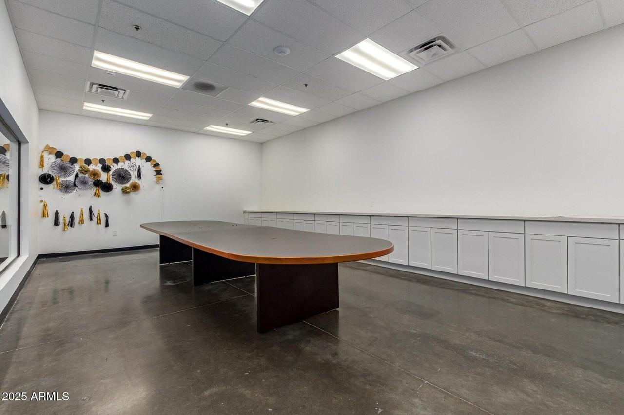 6739 W Cactus Rd - Photo 2 of 47