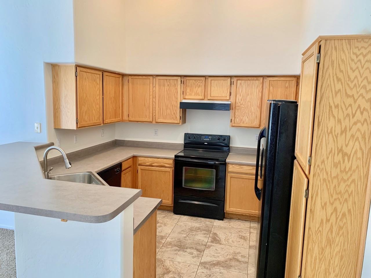 16423 N 39th St - Photo 3 of 23