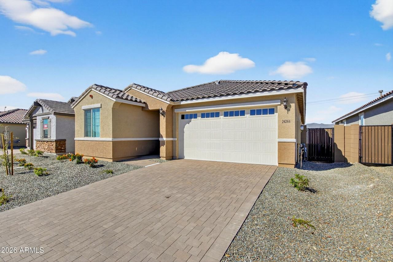 24244 W Raymond St - Photo 2 of 2