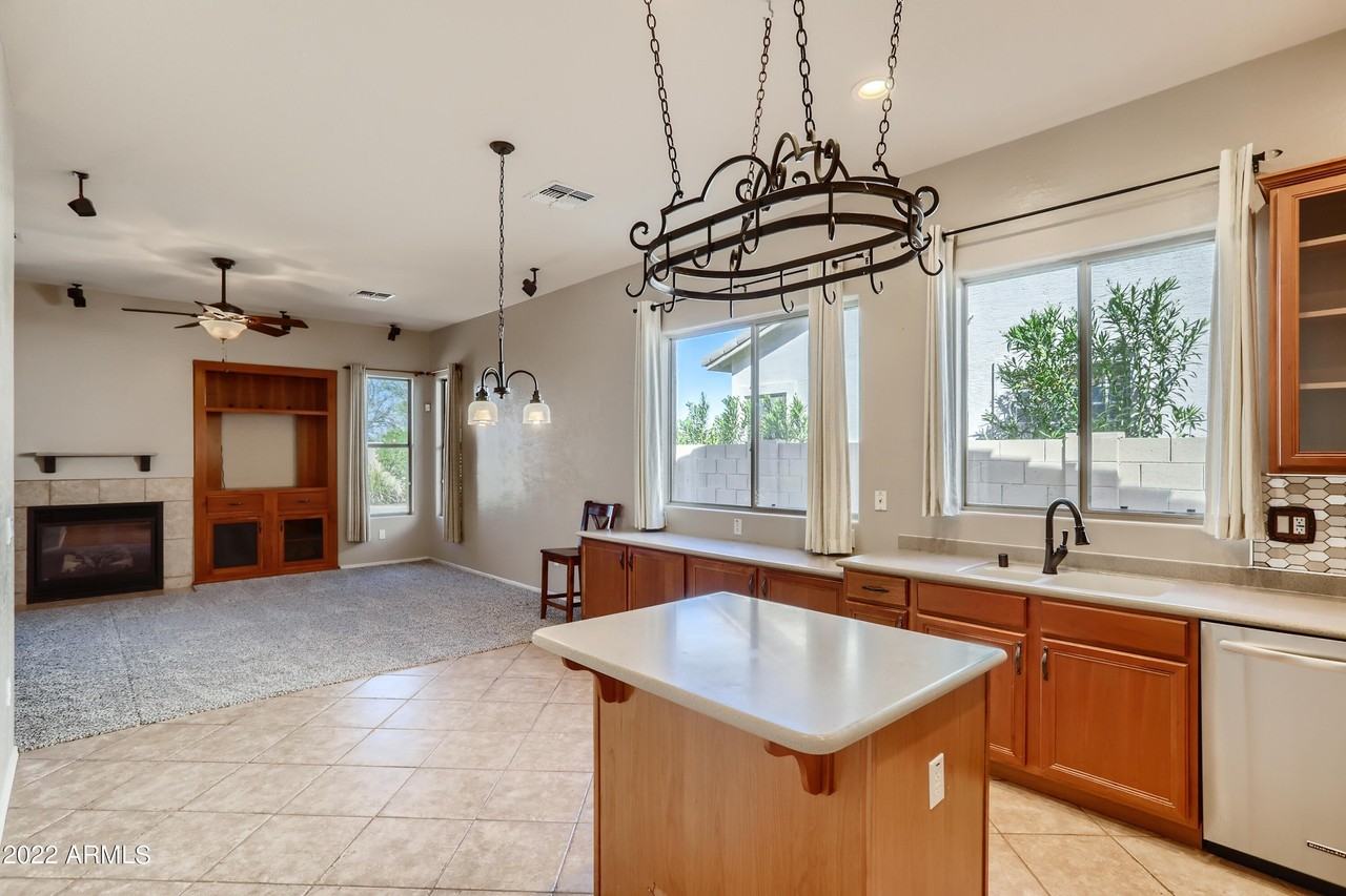 35006 N 27th Ave - Photo 7 of 27