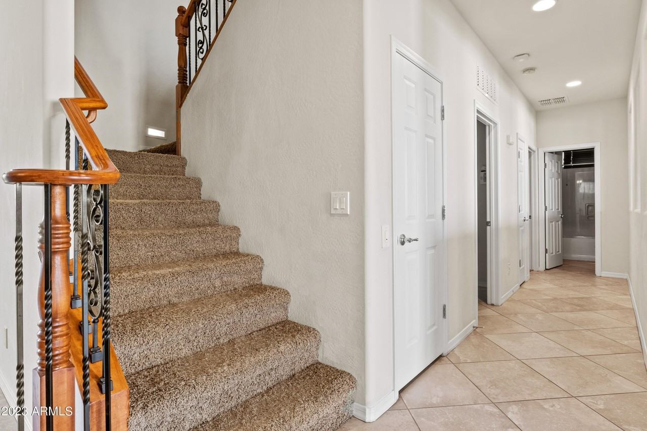 5224 W Bent Tree Dr - Photo 5 of 42