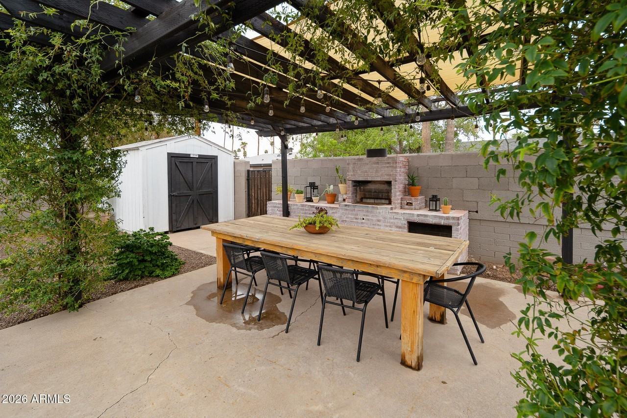 1731 W Highland Ave - Photo 3 of 34