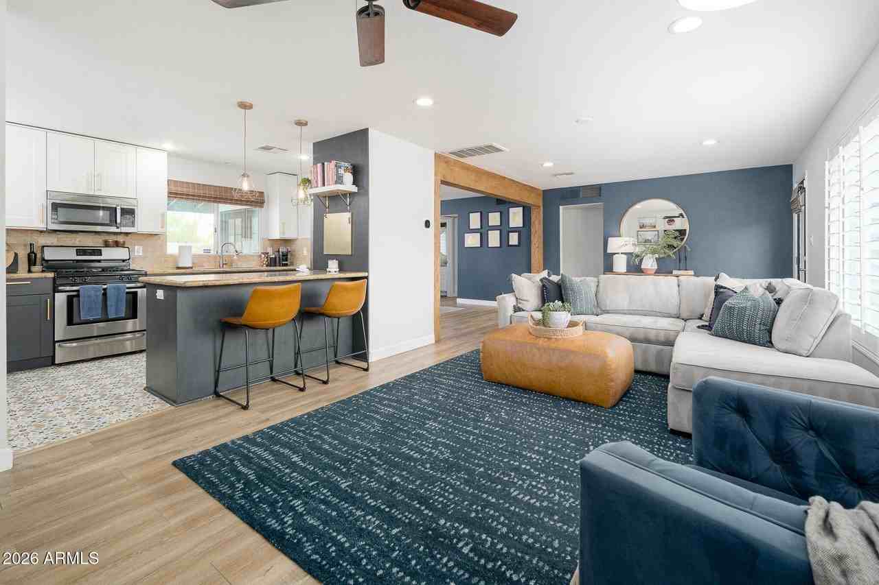 1731 W Highland Ave - Photo 4 of 34