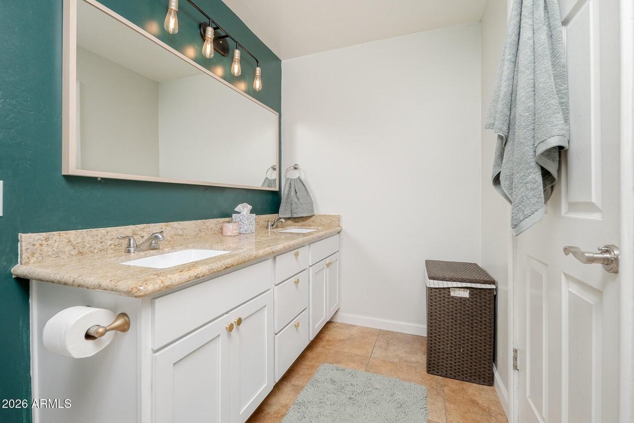 1731 W Highland Ave - Photo 6 of 34