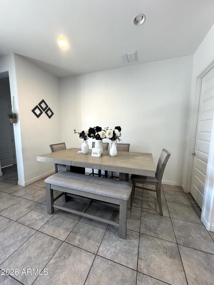 9221 W Glenrosa Ave - Photo 6 of 27