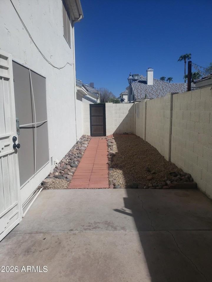 1141 N Sicily Dr - Photo 7 of 12