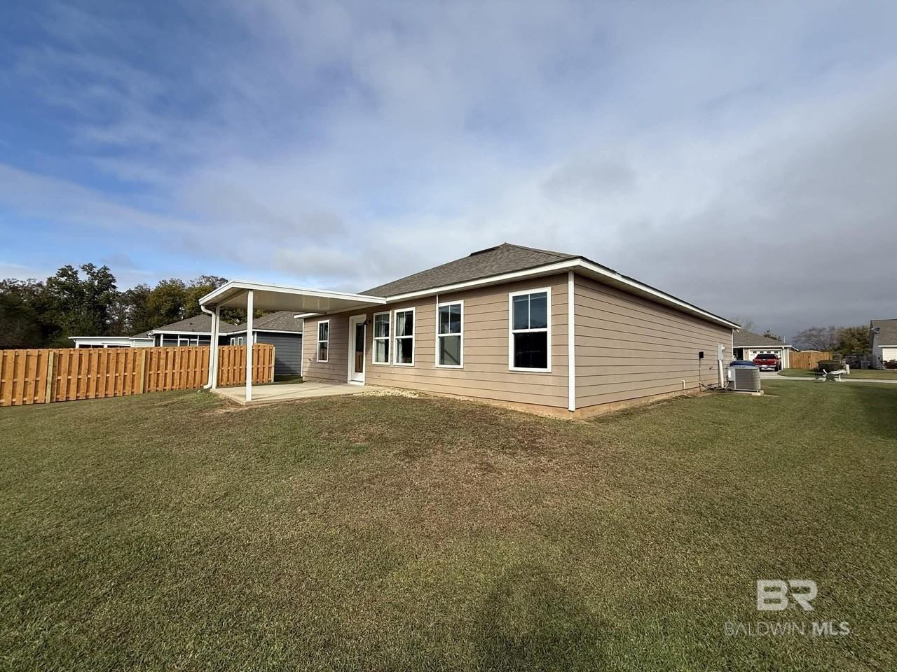 912 Sentinel Cir - Photo 6 of 41