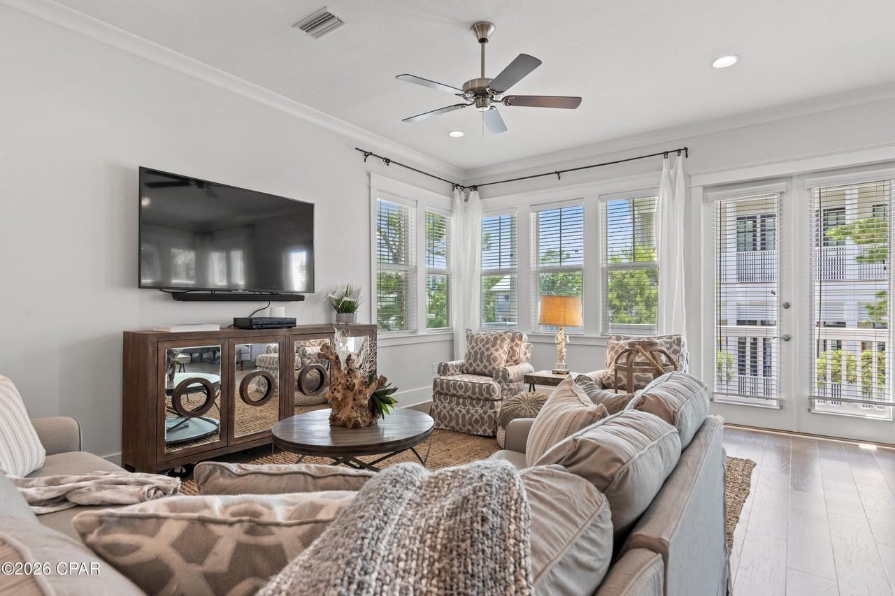 134 Grande Pointe Dr - Photo 2 of 49