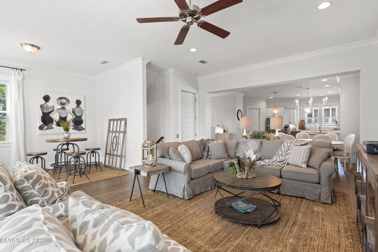 134 Grande Pointe Dr - Photo 4 of 49