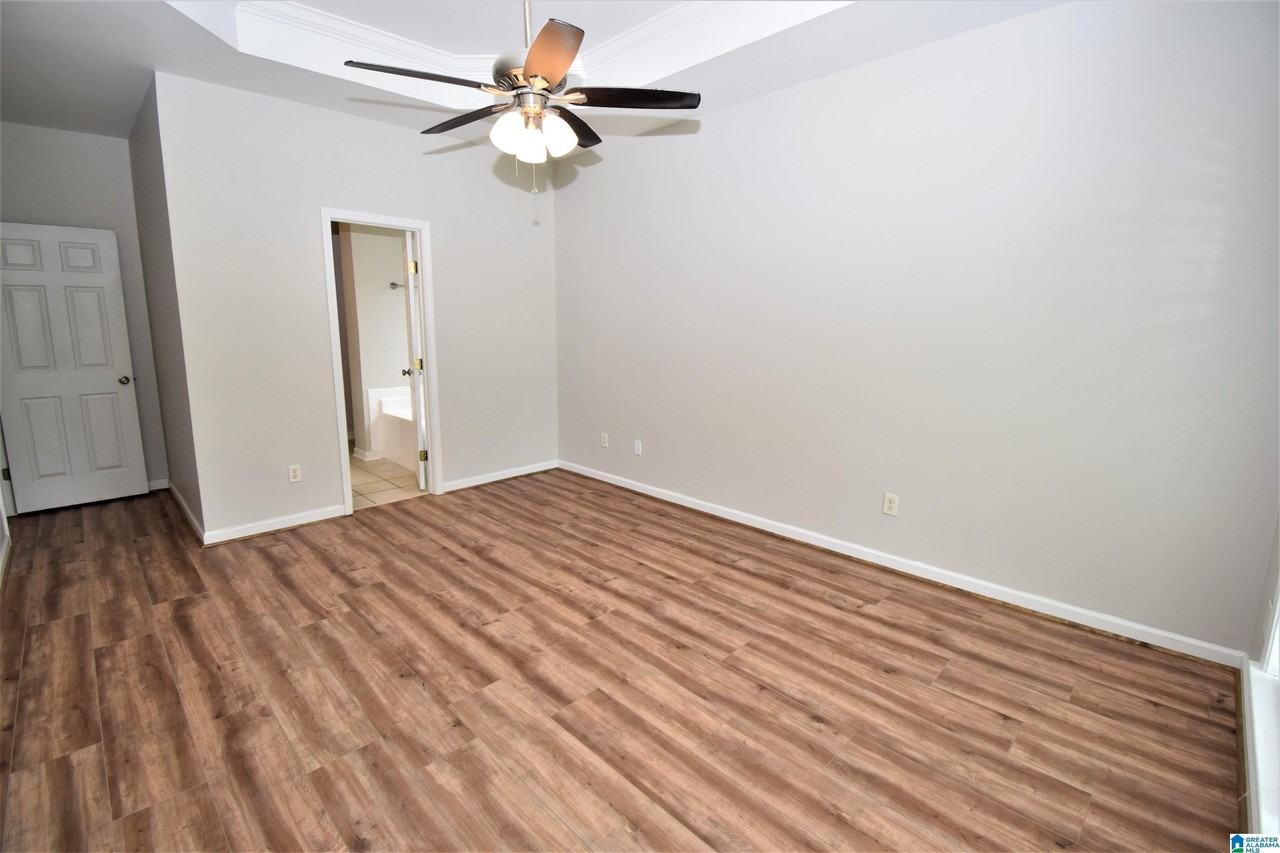 404 Bentmoor Way - Photo 7 of 12