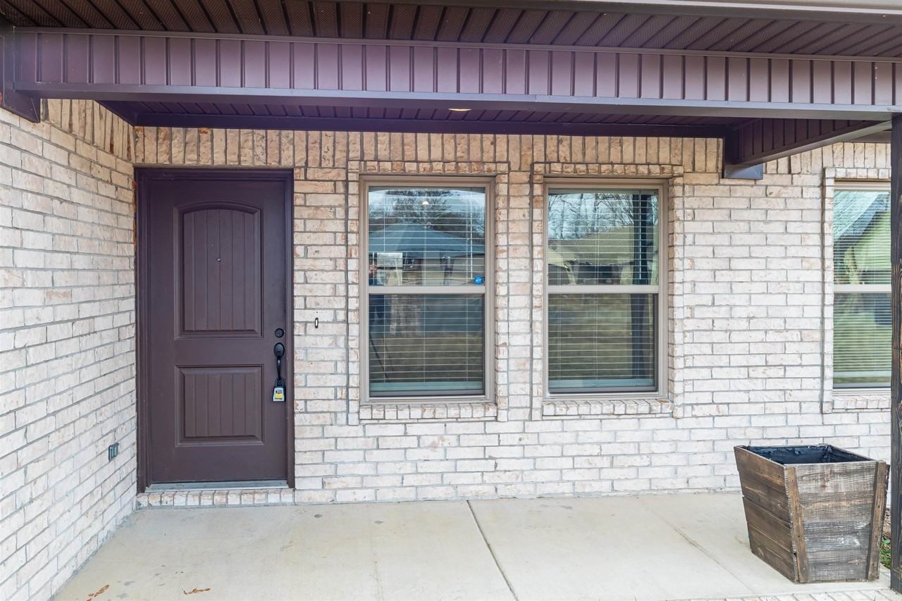 19 Kelby Ct - Photo 5 of 37