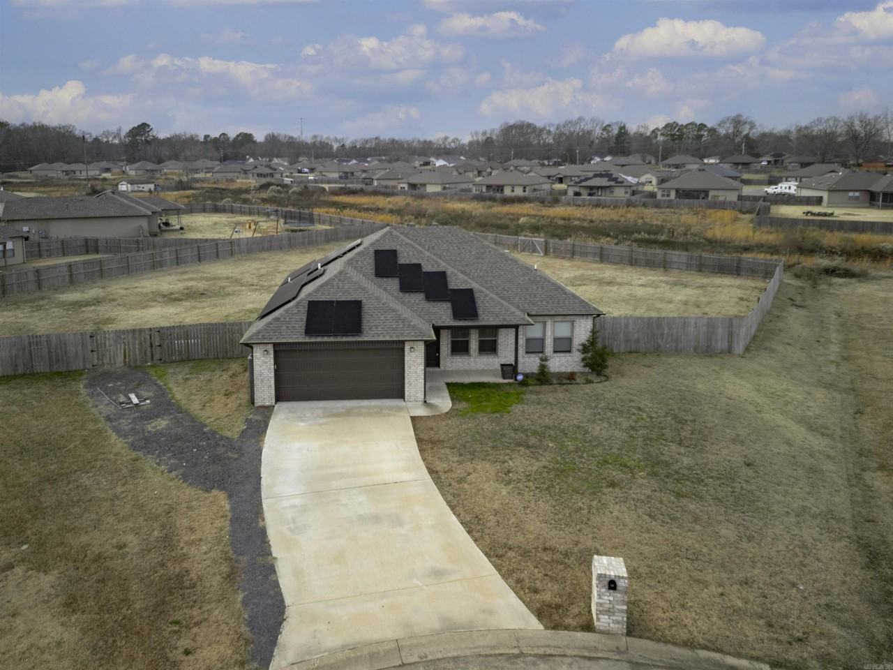 19 Kelby Ct - Photo 6 of 37