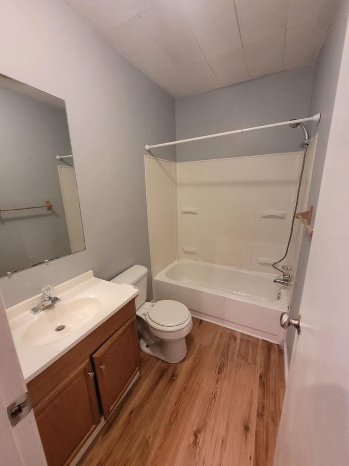 407 Colville St - Photo 5 of 7