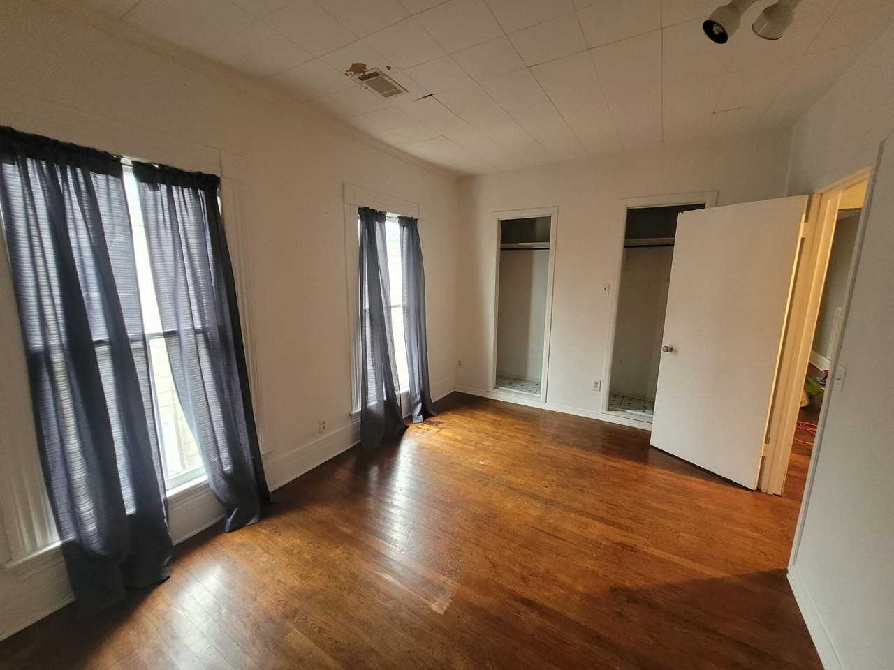 407 Colville St - Photo 6 of 7