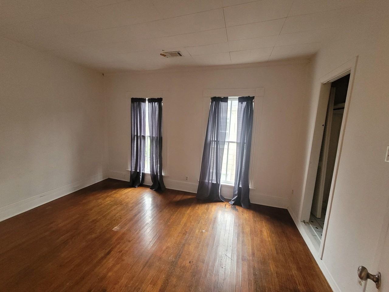 407 Colville St - Photo 7 of 7