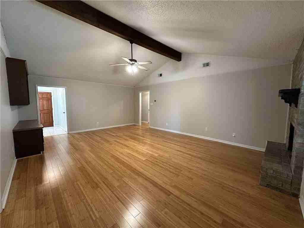 1506 Briar St - Photo 7 of 40