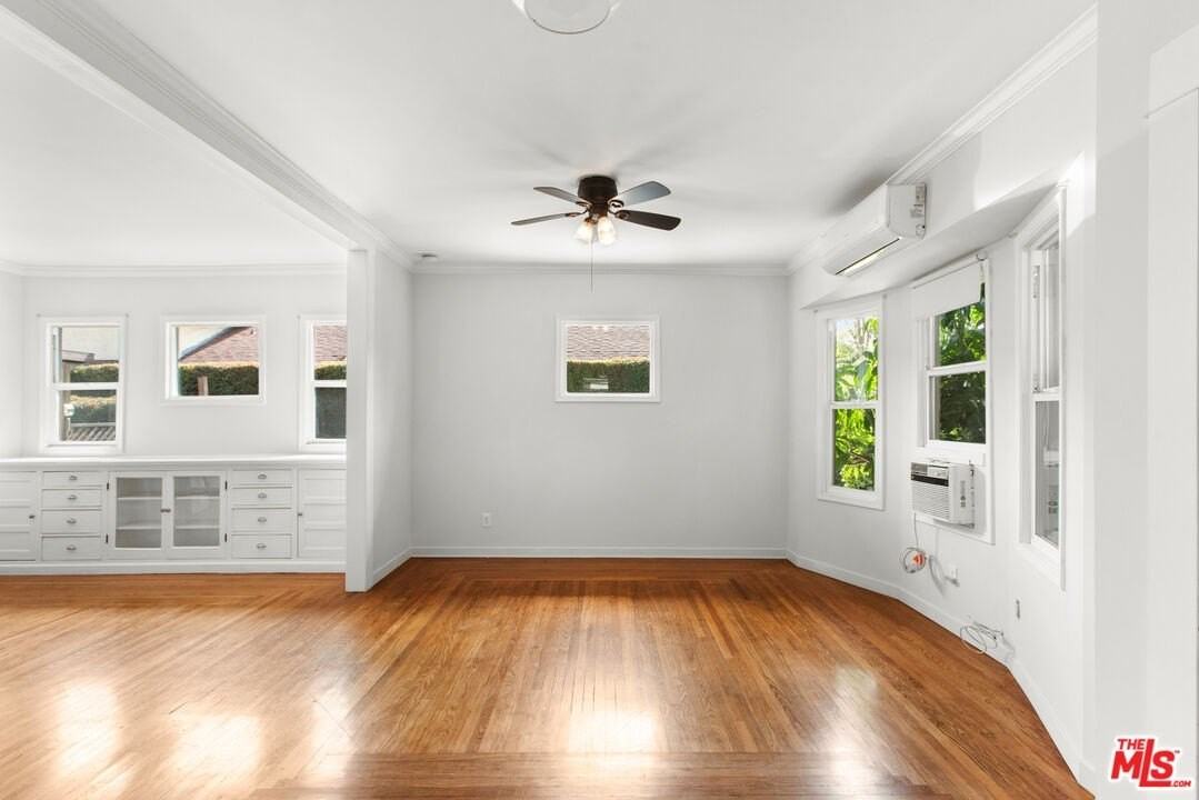 123 Ellita Pl - Photo 2 of 28