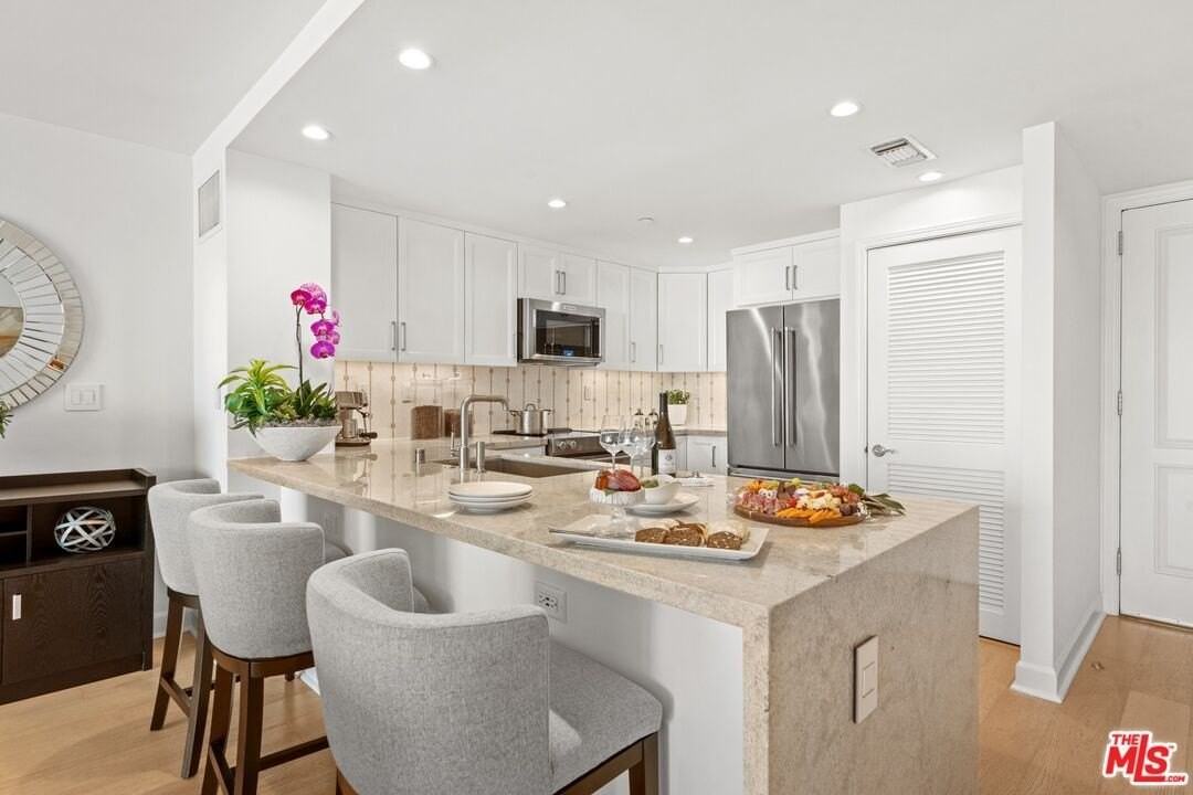 1221 Ocean Ave Apt 1204 - Photo 4 of 27