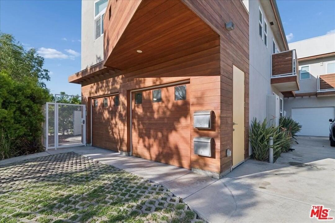 4238 Jasmine Ave - Photo 2 of 24