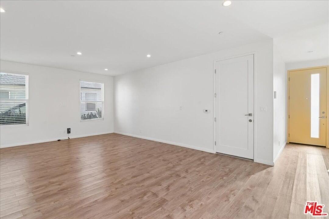 4238 Jasmine Ave - Photo 5 of 24